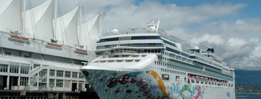 Cruise-Ship-Canada-Place